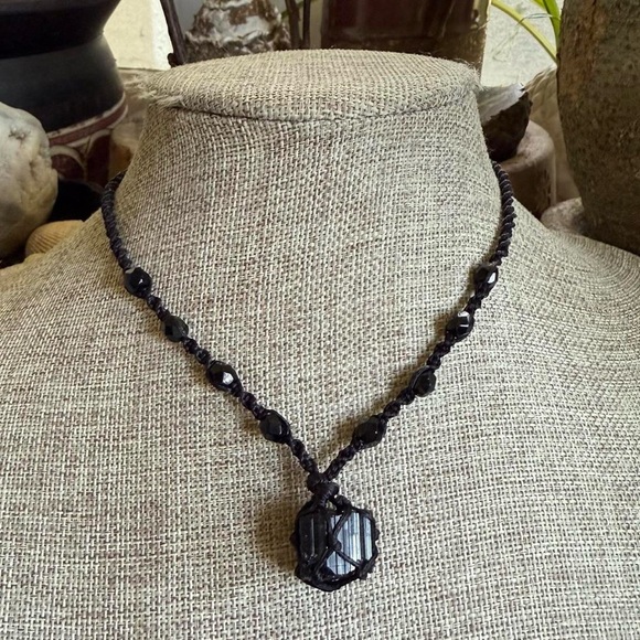 Boho Hippie Micro Macrame Crystal Choker Necklace - Picture 5 of 10